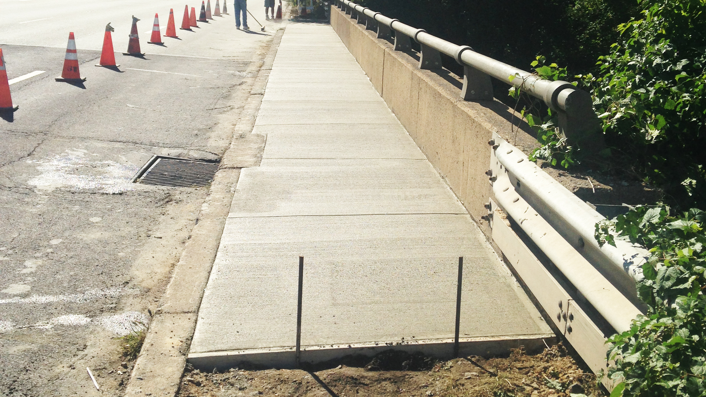 Commercial bridge sidewalk replacement
